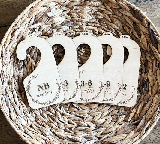 Laurel Wreath Baby Closet Organizers