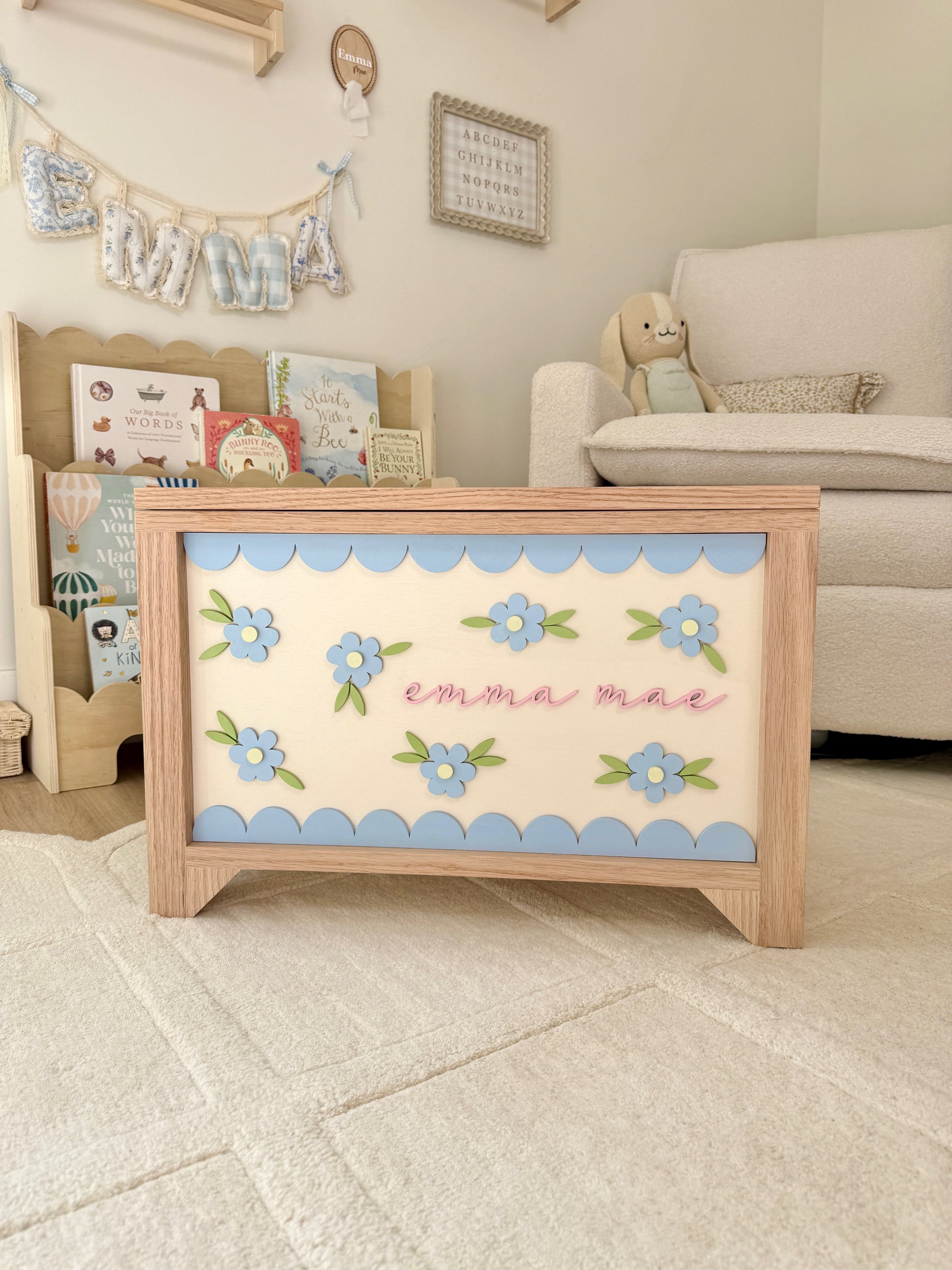 Scallop Wildflower Toy Chest - No Lid / Small Oak / Blue