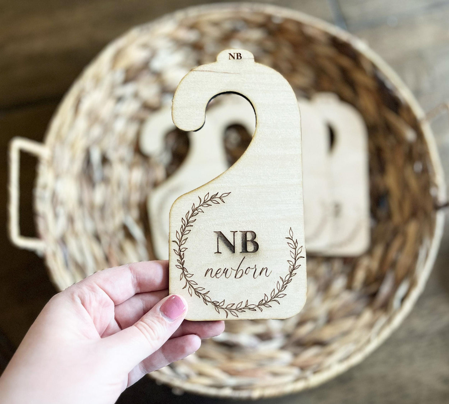 Laurel Wreath Baby Closet Organizers